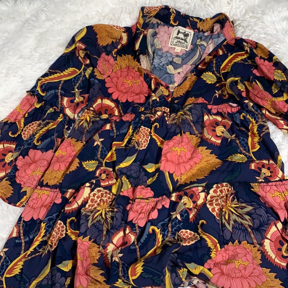 Stunning floral JAASE by Anthropologie button down